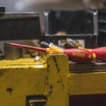 Wiha 32059 5 Piece Insulated SoftFinish Slotted/Phillips/Square Screwdriver Set - Image 4