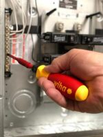 Wiha 28781 Insulated TorqueVario-S & SlimLine Blade Set, 20 Piece, 10–50 In/Lbs, SoftFinish Handle, Canvas Pouch - Image 3