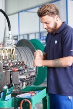 Wiha 66982 ErgoStar Ball End Hex L-Key Set, 22 Piece, Inch & Metric, Chrome Finish, Durable Holder - Image 4